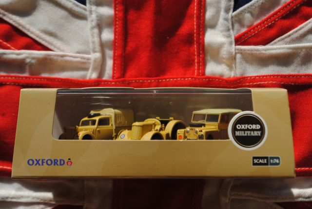 Oxford 76SET23  3 Piece Set - Tilly, Davis Brown tractor and Land Rover
